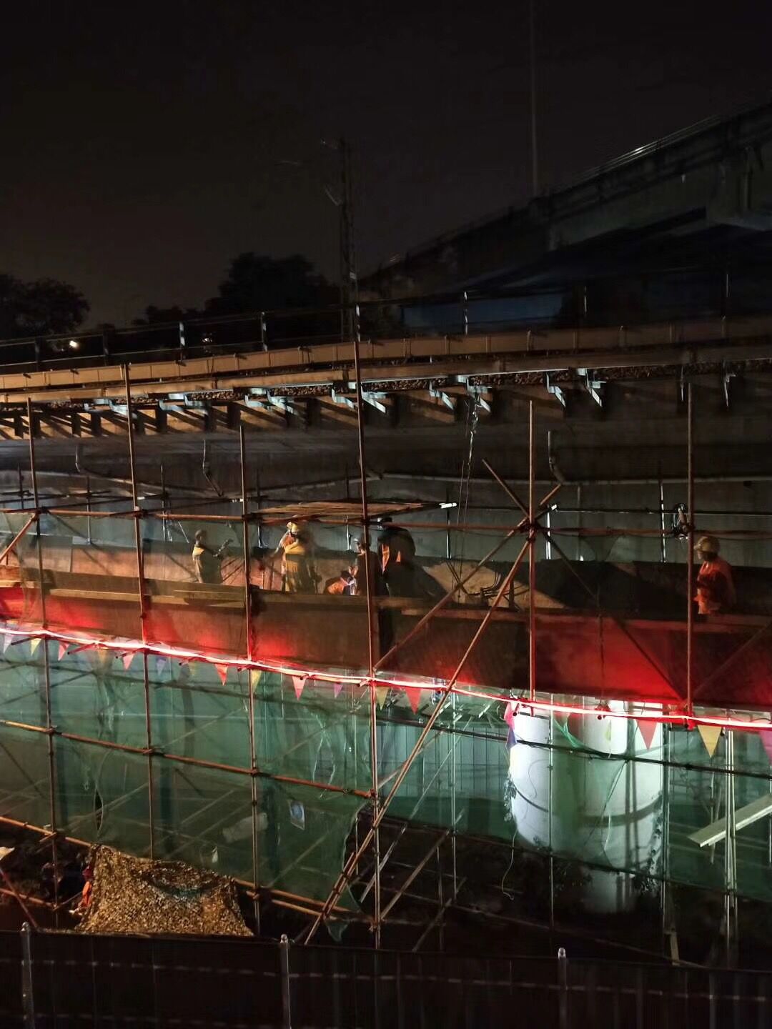 四川橋梁糾偏移位 四川橋梁糾偏移位